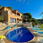 Violetas - Magnificent Sea View, 8 Pers And Baby Cot Available, Quiet Area فيلة