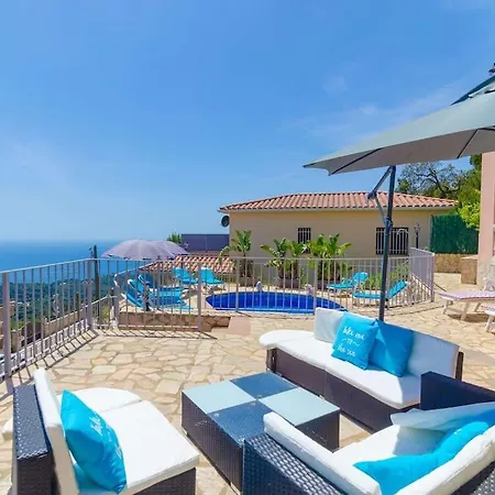 Violetas - Magnificent Sea View, 8 Pers And Baby Cot Available, Quiet Area Villa Lloret de Mar