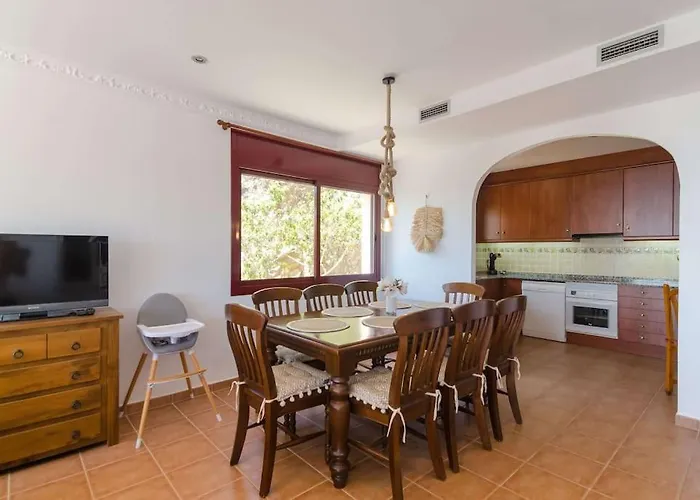 Violetas - Magnificent Sea View, 8 Pers&baby Cot Available, Quiet Area Villa *