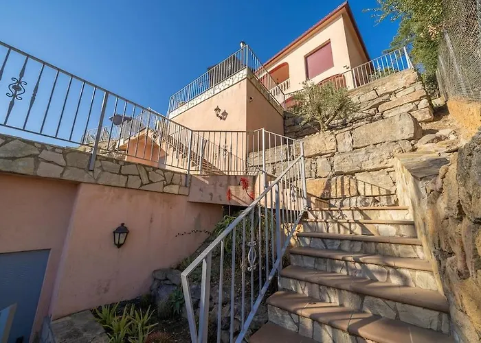 Violetas - Magnificent Sea View, 8 Pers&baby Cot Available, Quiet Area Villa