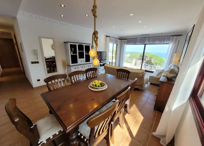 Violetas - Magnificent Sea View, 8 Pers And Baby Cot Available, Quiet Area Lloret de Mar