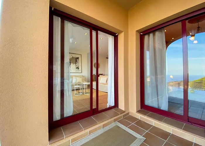 Villa Violetas - Magnificent Sea View, 8 Pers&baby Cot Available, Quiet Area Lloret de Mar